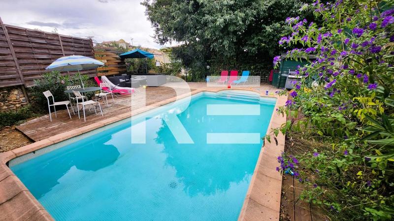 Maison - 170 m² - 8 pièces