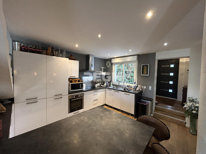 Maison - 132 m² - 4 pièces