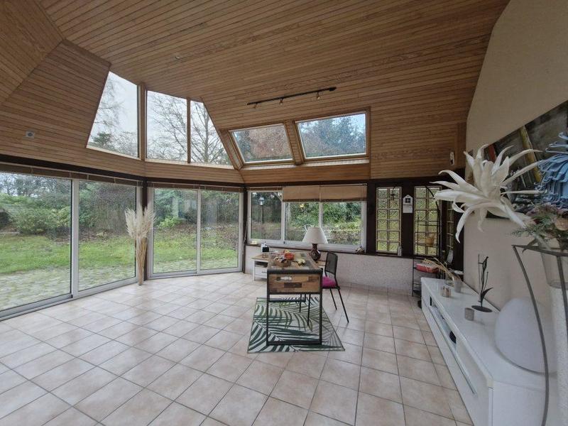 Maison - 189 m² - 9 pièces