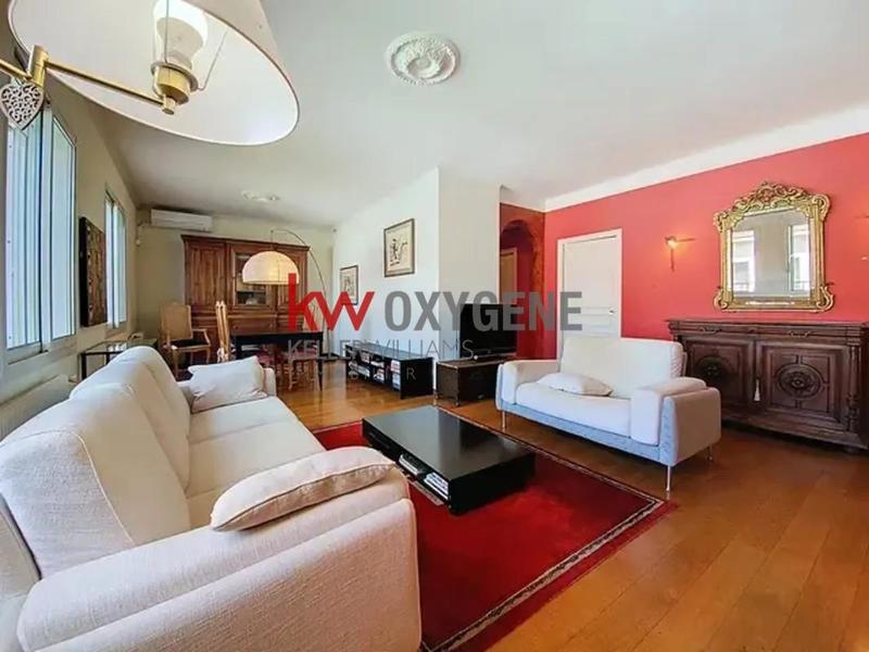 Maison - 123 m² - 5 pièces