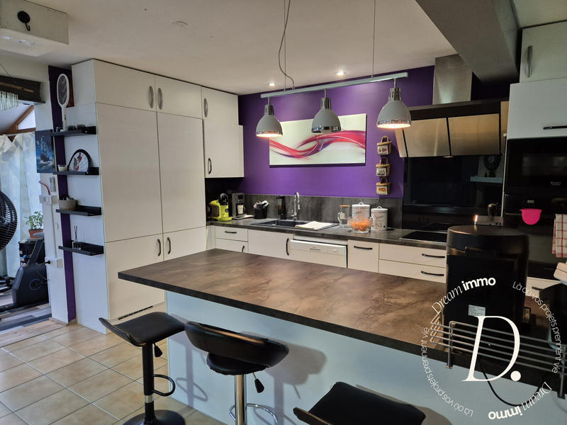 Maison traditionnelle - 120 m² - 6 pièces