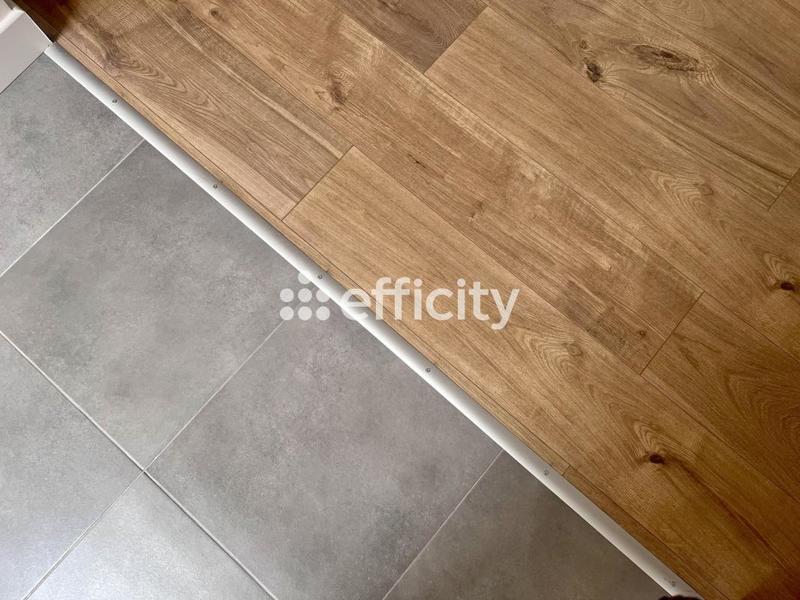 Maison - 85 m² - 5 pièces