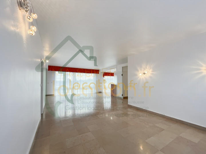 Appartement - 145 m² - 5 pièces