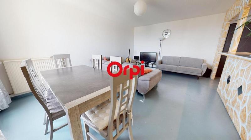 Appartement - 90 m² - 4 pièces