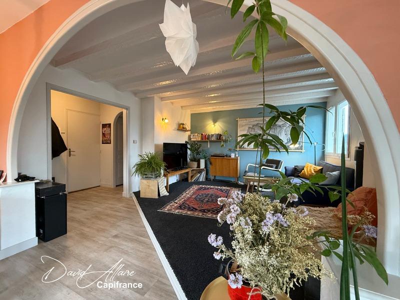 Appartement - 96 m² - 3 pièces