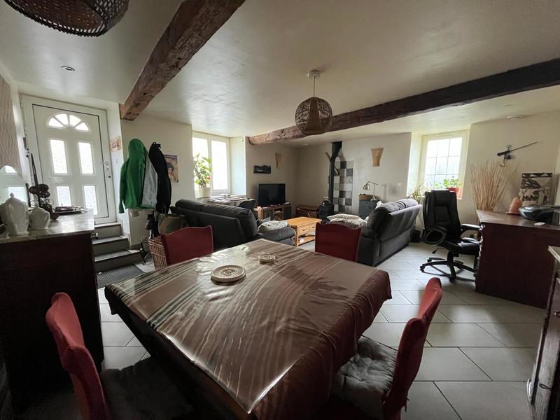 Maison - 97 m² - 4 pièces