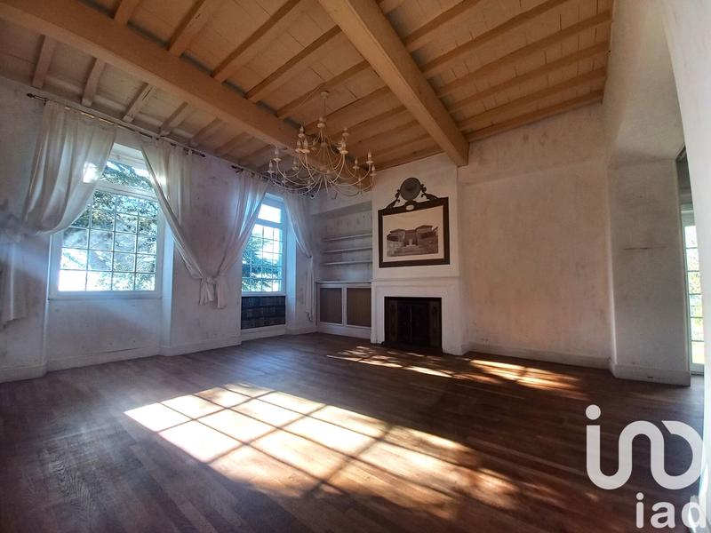 Maison - 344 m² - 10 pièces