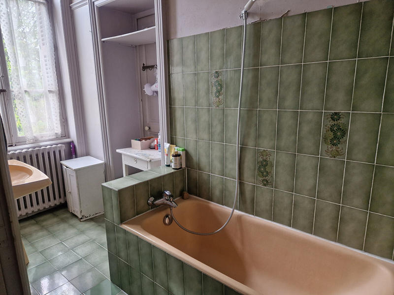 Maison - 329 m² - 9 pièces