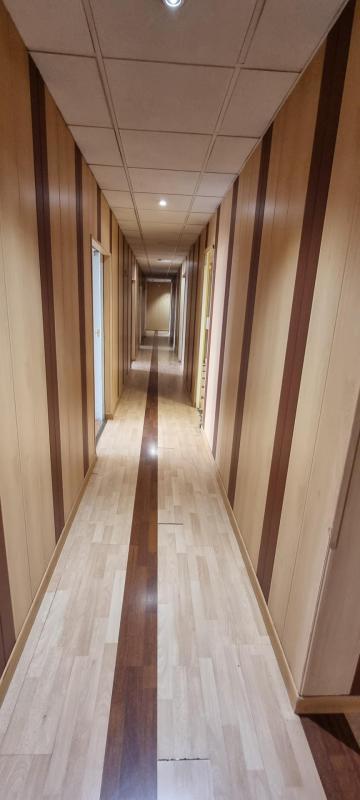 Bureau - 400 m²
