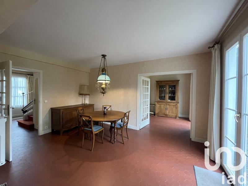 Maison - 171 m² - 8 pièces