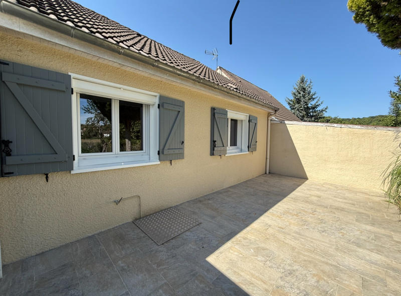 Maison - 96 m² - 5 pièces