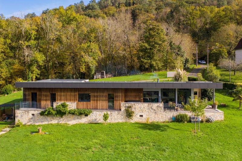 Maison - 194 m² - 5 pièces