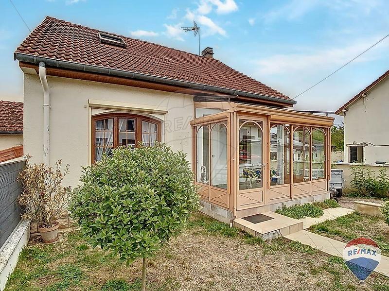 Maison - 108 m² - 5 pièces