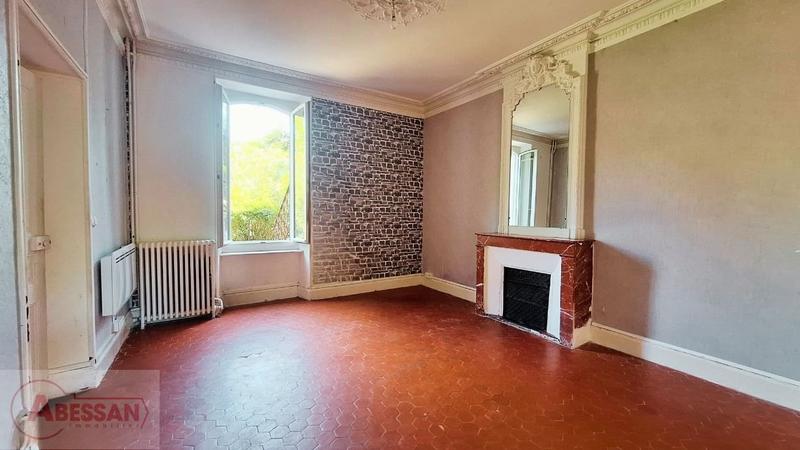 Maison - 226 m² - 9 pièces