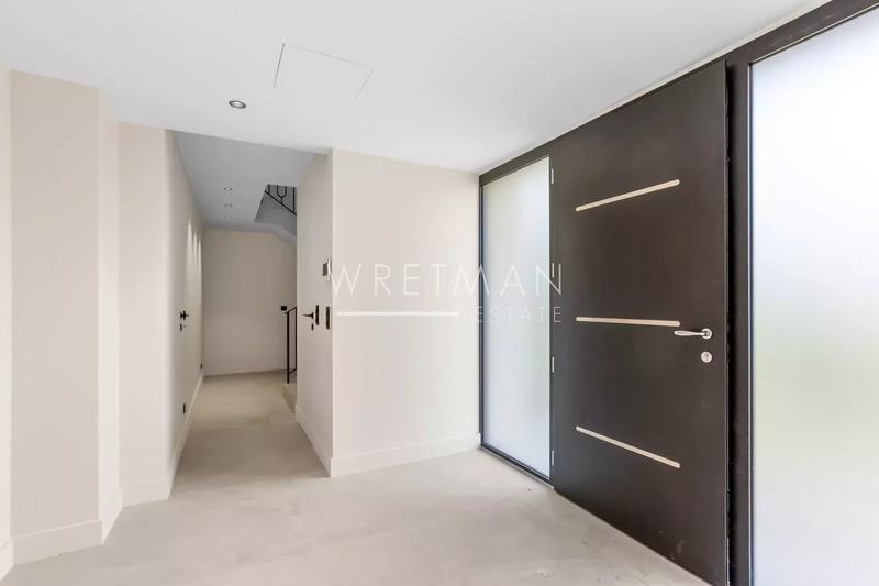 Maison jumelée - 280 m² - 5 pièces