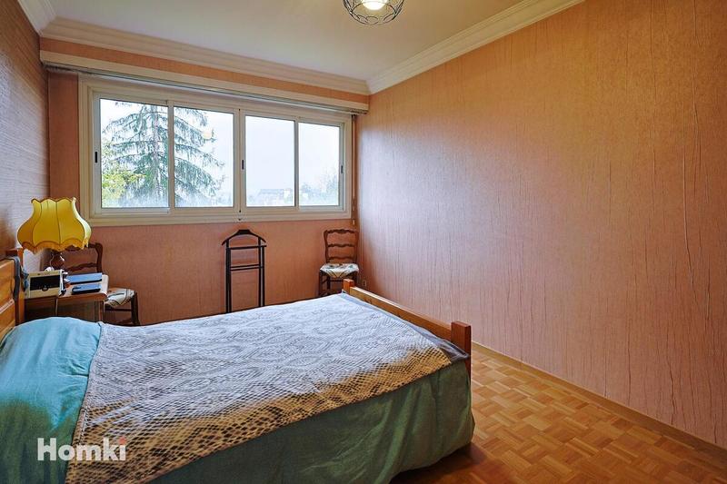 Appartement - 155 m² - 6 pièces