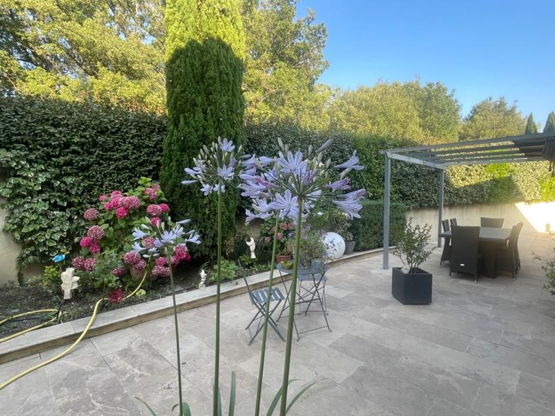 Maison - 195 m² - 8 pièces