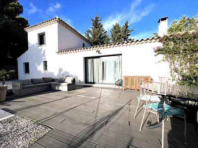 Maison - 102 m² - 4 pièces