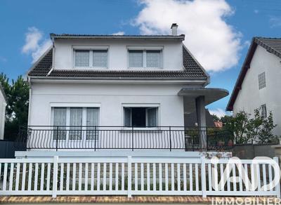 Maison - 150 m² - 7 pièces