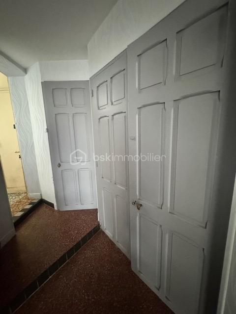 Demeure - 245 m² - 10 pièces