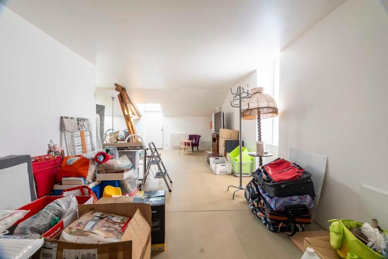 Maison - 396 m² - 9 pièces