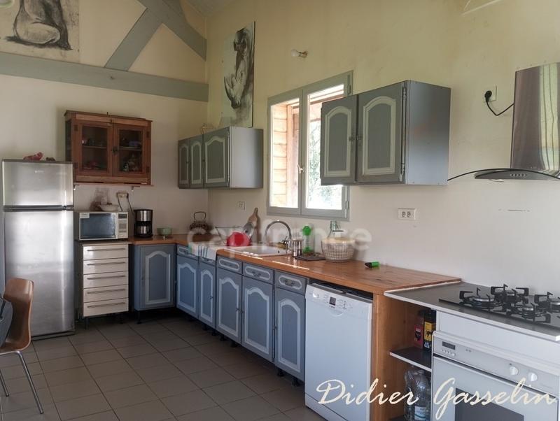 Propriété - 115 m² - 4 pièces