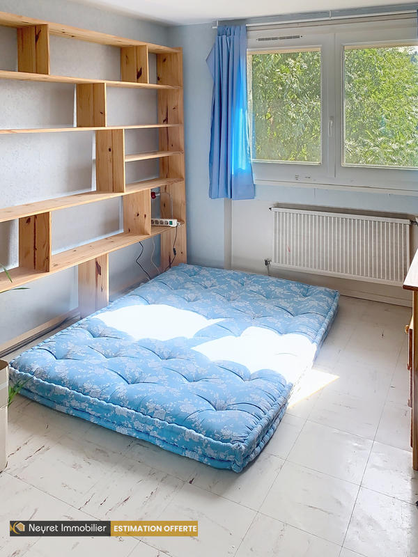 Triplex - 122 m² - 7 pièces