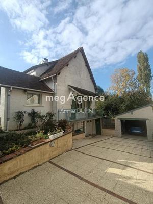 Maison traditionnelle - 135 m² - 6 pièces