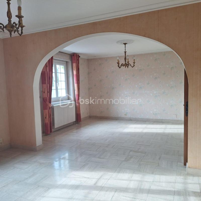 Maison traditionnelle - 140 m² - 6 pièces