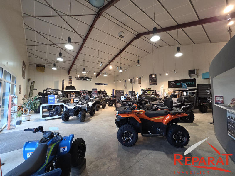 Local d'activités - 1 630 m²