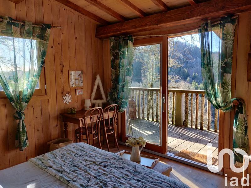 Maison - 200 m² - 10 pièces