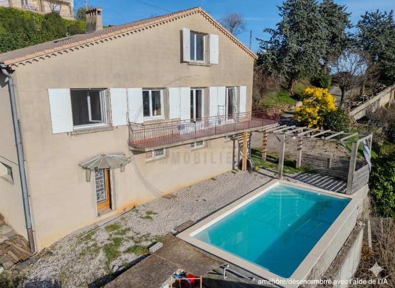 Maison - 130 m² - 5 pièces