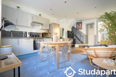 Chambre - 11 m² - 1 pièce