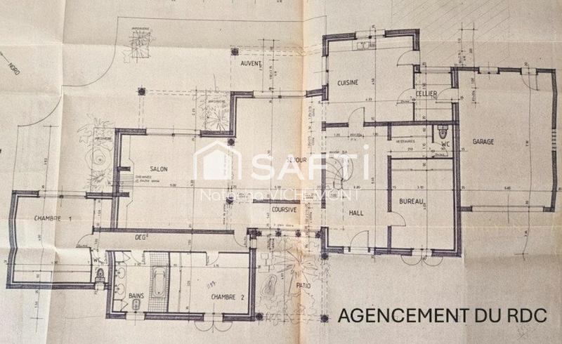 Villa - 262 m² - 9 pièces