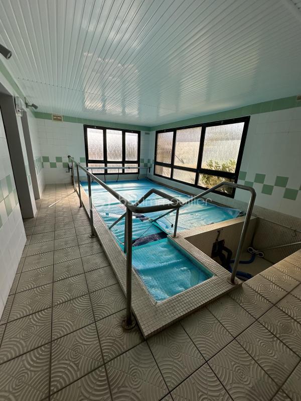 Bureau - 219 m² - 10 pièces