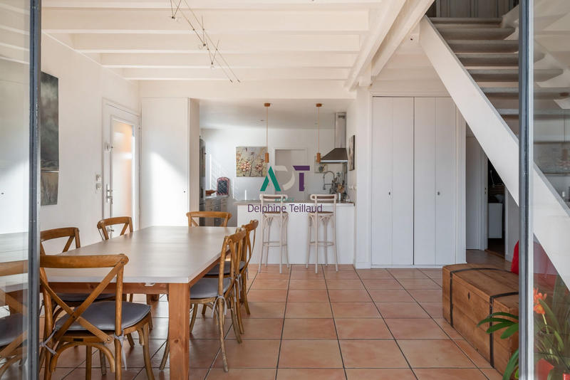 Maison - 164 m² - 7 pièces