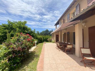 Maison - 146 m² - 7 pièces