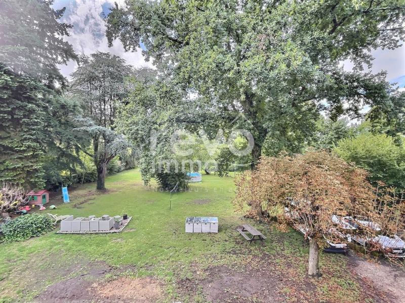 Maison - 203 m² - 7 pièces