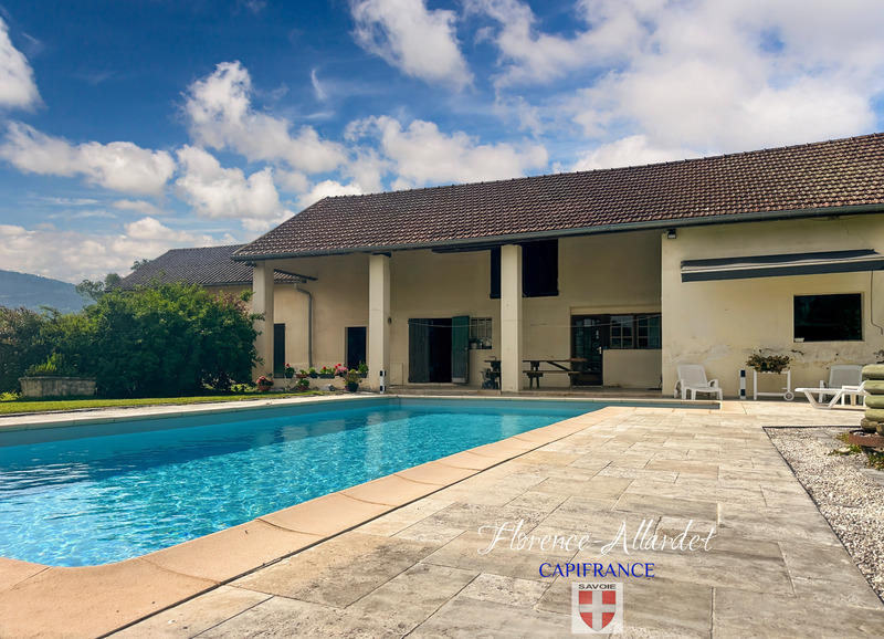 Propriété - 185 m² - 5 pièces