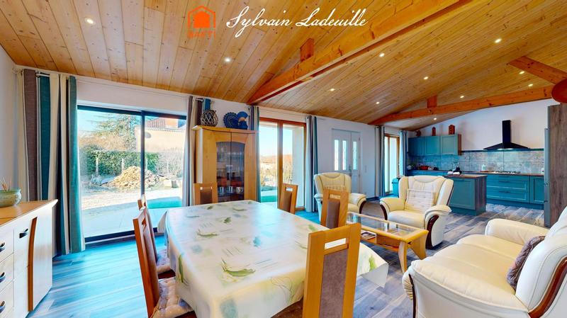 Maison - 105 m² - 4 pièces