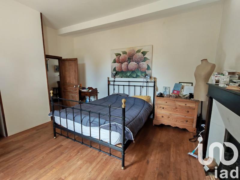 Maison - 235 m² - 10 pièces