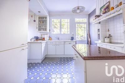 Maison - 195 m² - 6 pièces