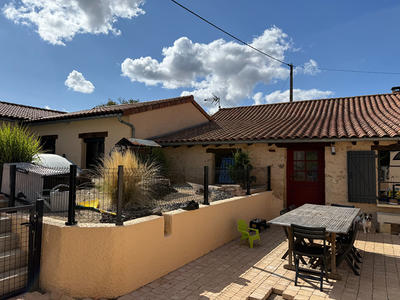 Maison - 98 m² - 5 pièces