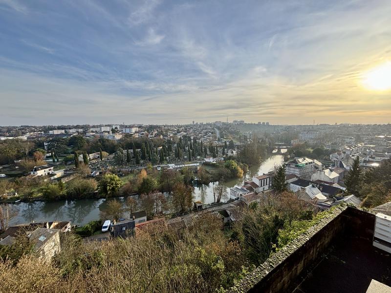 Maison ancienne - 506 m² - 20 pièces