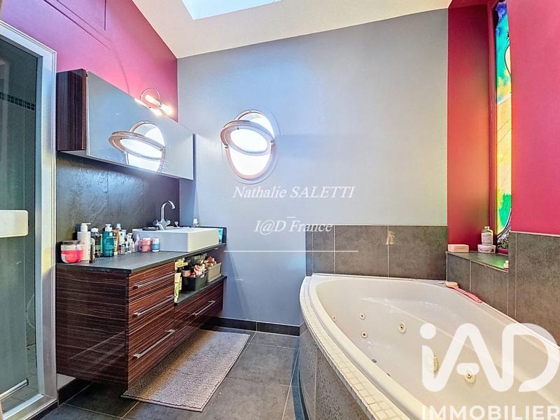 Maison de ville - 100 m² - 5 pièces