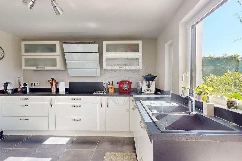 Maison d'architecte - 232 m² - 8 pièces