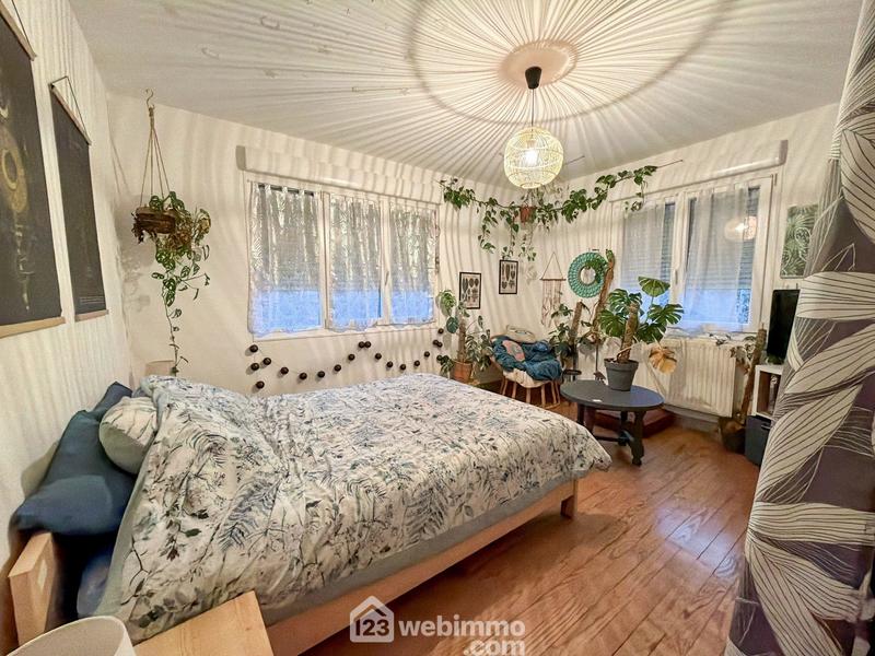 Maison - 95 m² - 4 pièces