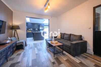 Maison - 91 m² - 4 pièces