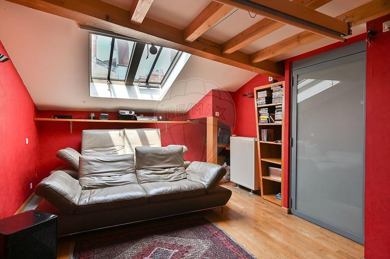 Appartement - 201 m² - 8 pièces