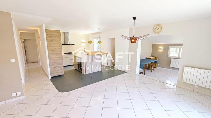 Maison - 156 m² - 7 pièces